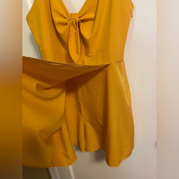 NWOT SHIEN Romper / Mustard Yellow / Bow / Size XL / 💛🌞🚲🧺🍑 - Picture 4 of 7